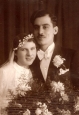 Zdjęcie ślubne Janiny Marczyk (1913-1973) i Józefa Nowakowskiego (1908-1972). Zdjęcie z 1937 r. Fotografia z kolekcji H. Nowakowskiej.