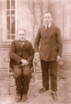 Zygmunt Spychało z ojcem Wojciechem. Zdjęcie z 1928 r.  Fotografia z kolekcji A. Spychało.