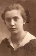 Zdjęcie z ok. 1917 r. Weronika Śpiewankiewicz (1900-1993), później z męża Lizak, nauczycielka. Fotografia z kolekcji Z. Gzik.